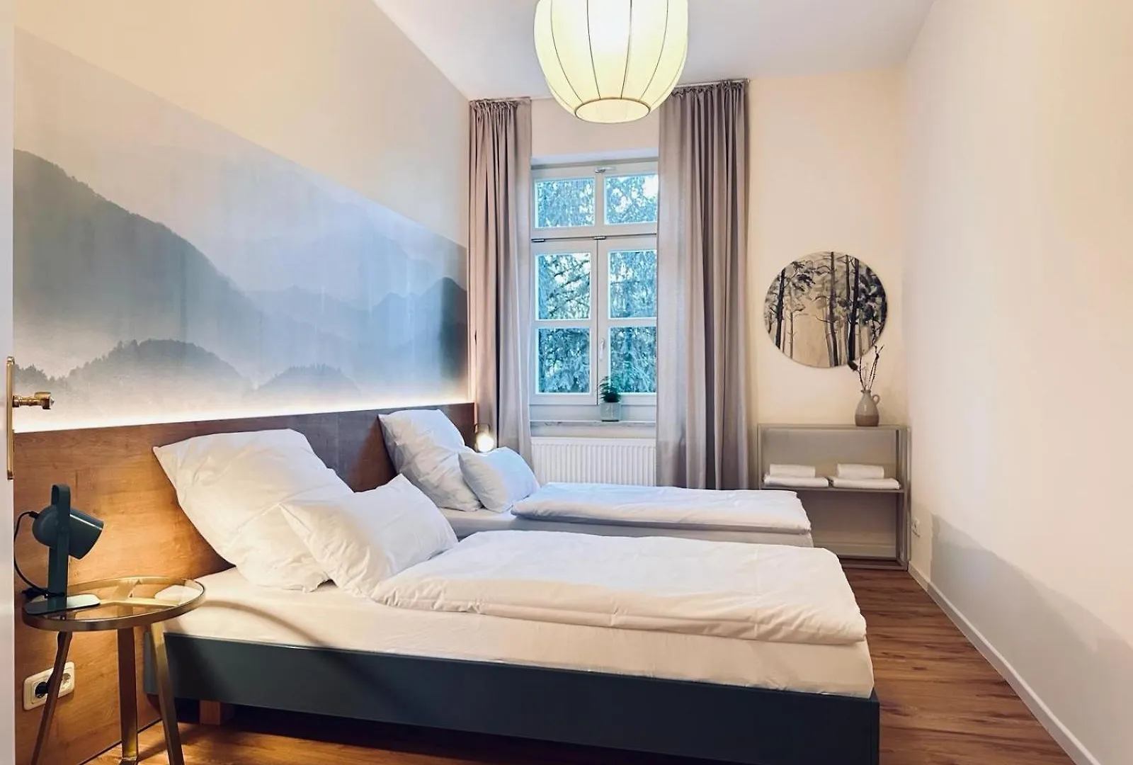Apartment Ferienwohnung Grosszuegig Und Super Zentral Regensburg Deutschland